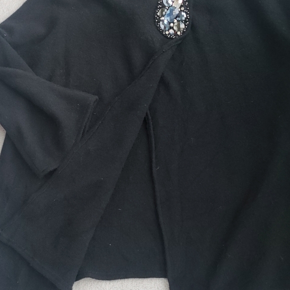 JM Collection Black Asymmetrical Embellished Wool - Picture 4 of 5